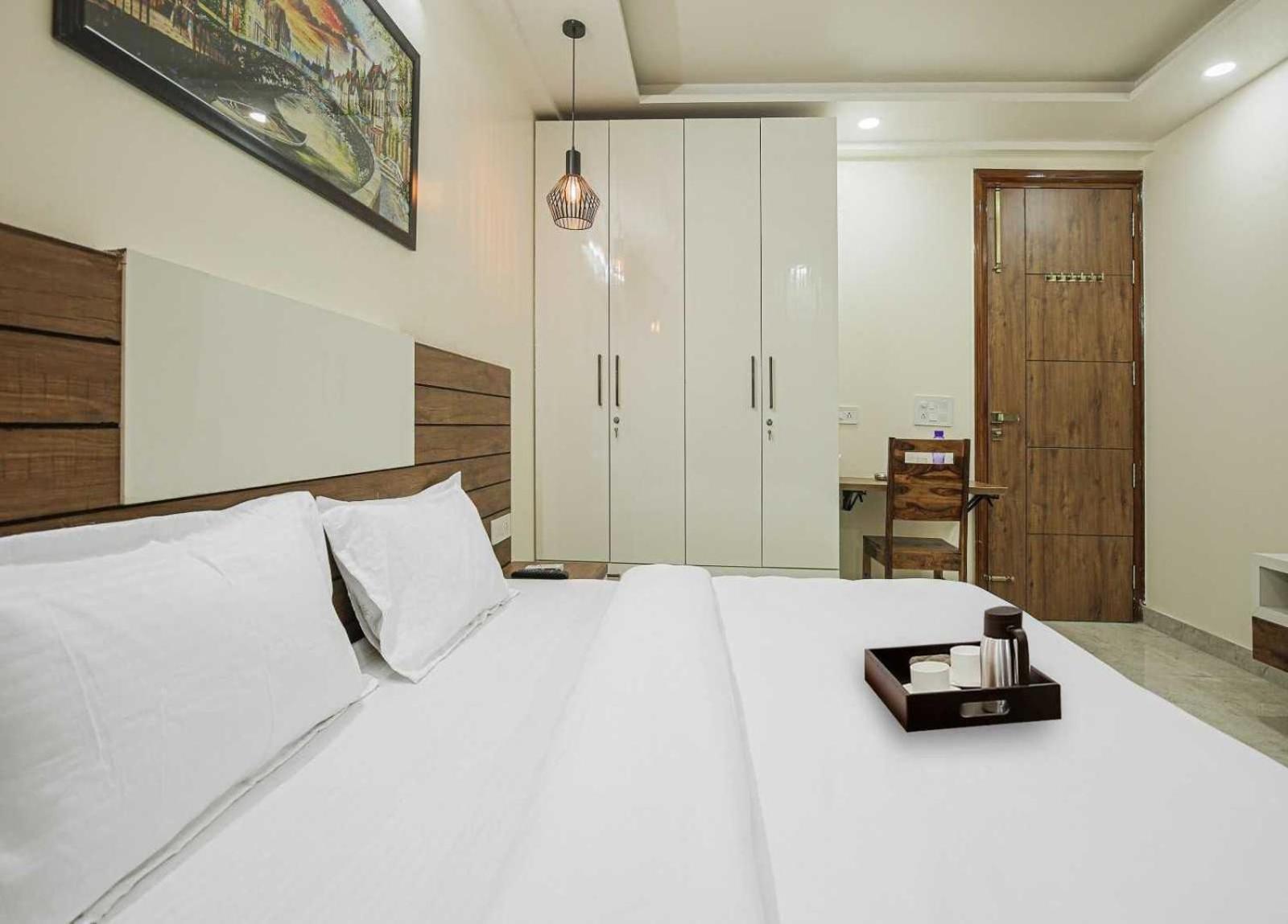 Hotel Maharaja Palace Gurgaon Exterior photo