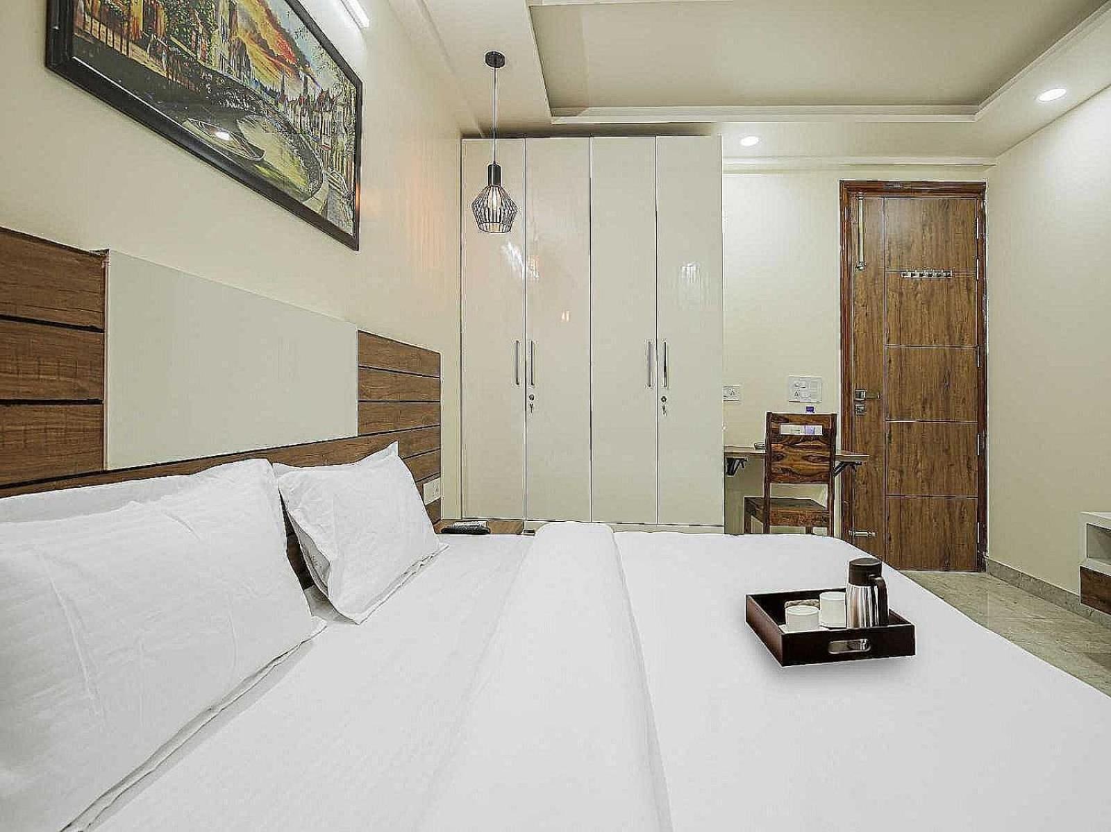 Hotel Maharaja Palace Gurgaon Exterior photo
