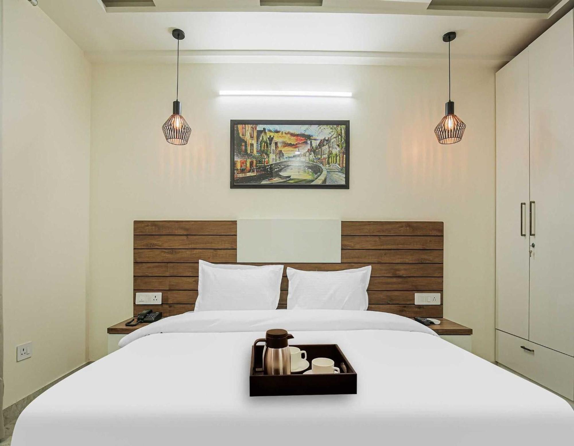 Hotel Maharaja Palace Gurgaon Exterior photo