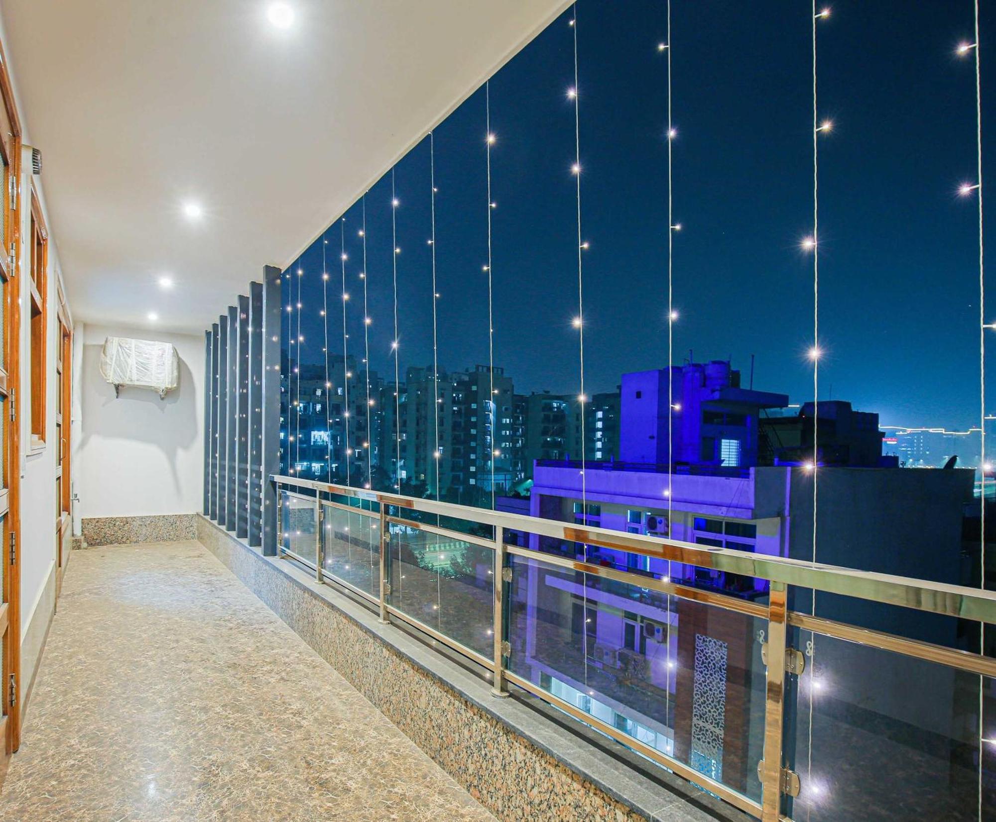 Hotel Maharaja Palace Gurgaon Exterior photo